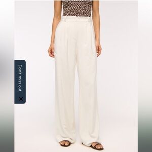 Abercrombie White Trouser Pants -size 28